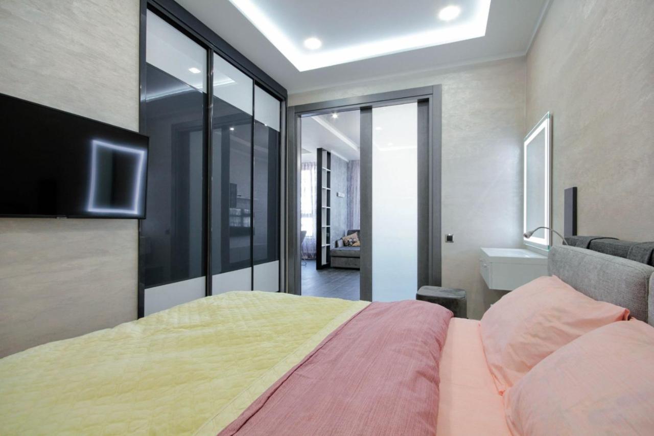 Шикарные Апартаменты У Моря!!! Odessa Exterior foto